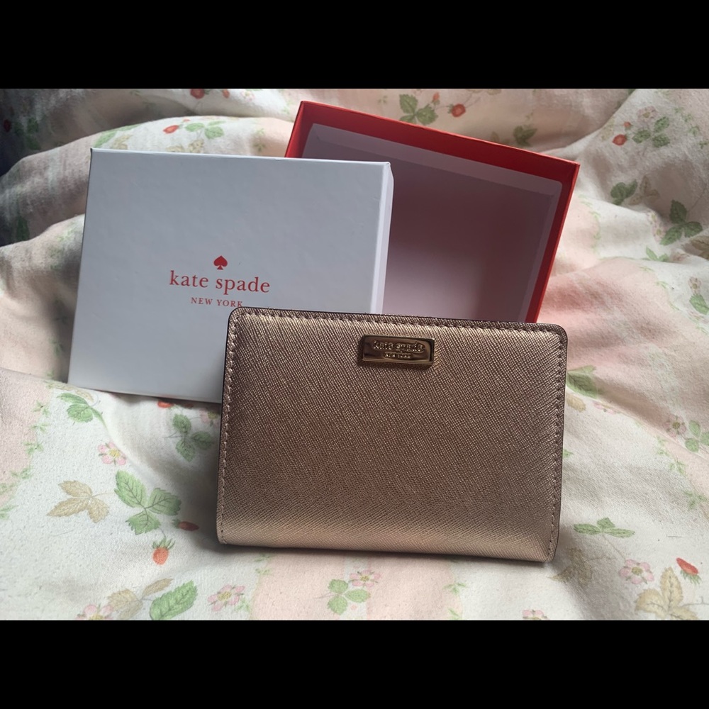 NWOT Kate Spade Rose Gold Wallet
